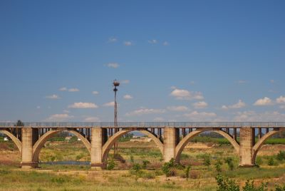 Acuerdo Fundaci�n de los Ferrocarriles Espa�oles-Paradores para impulsar las V�as Verdes 